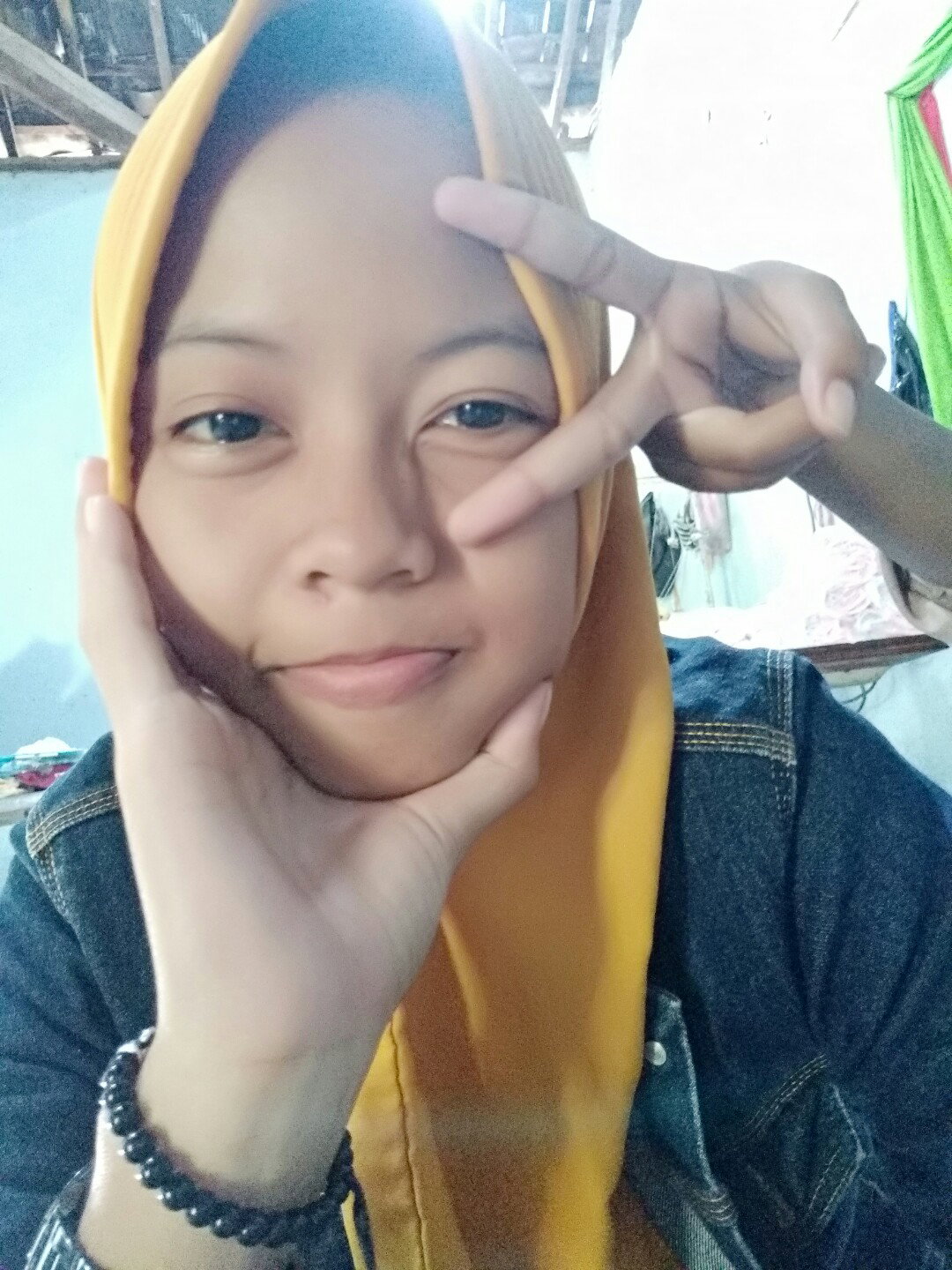 Sri Lestari profile icon