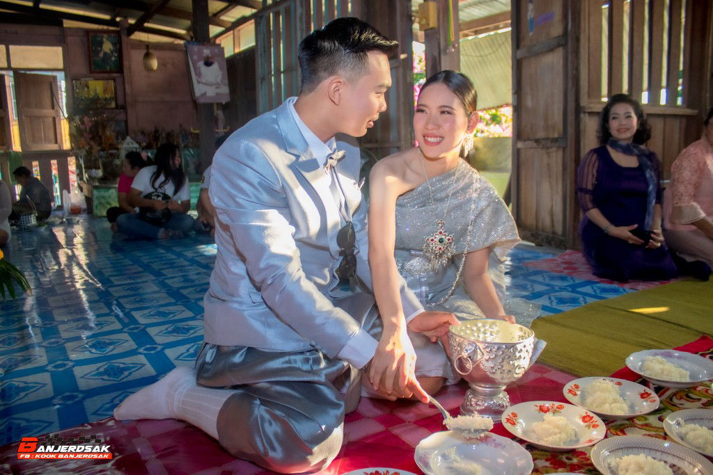 แพร รร profile icon