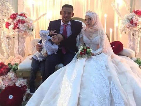 Siti Azlieyana profile icon