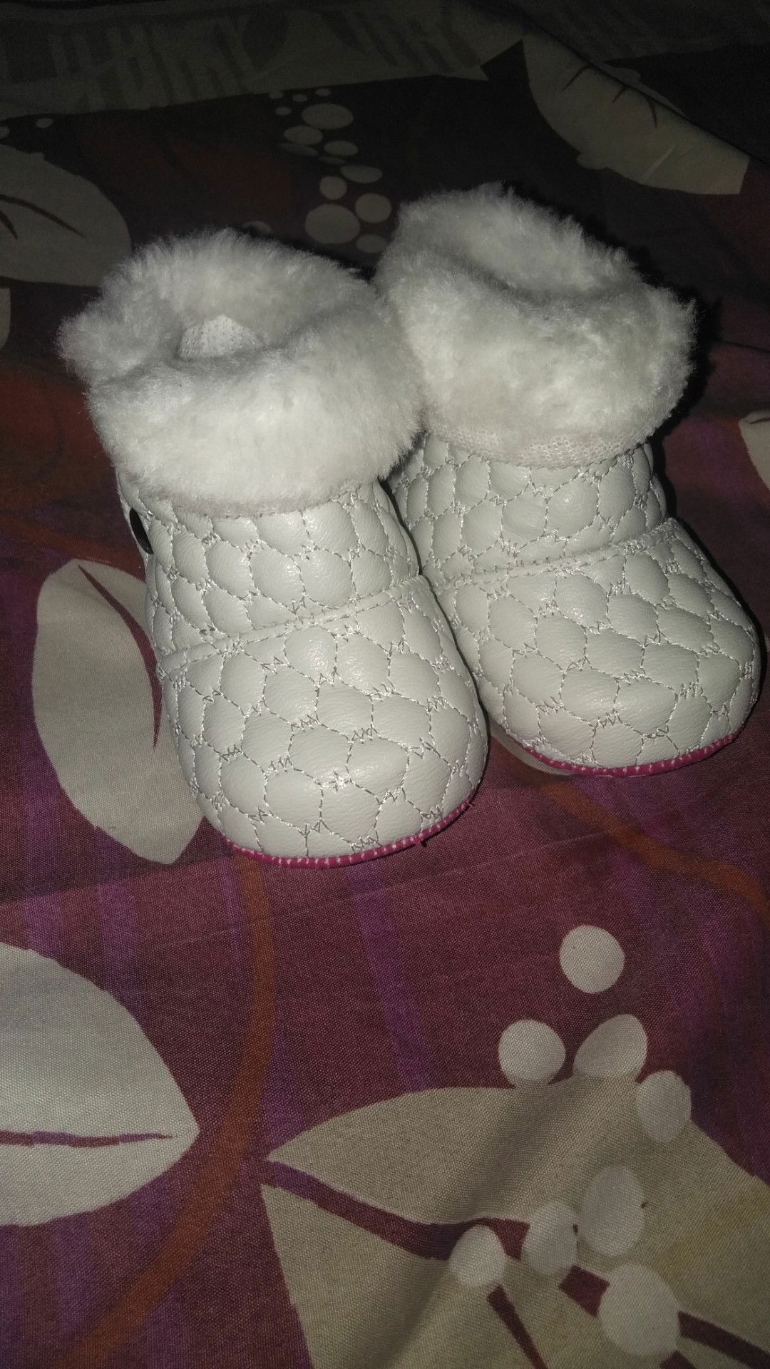 jual sepatu bayi