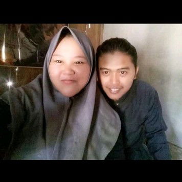 dwi astutik profile icon