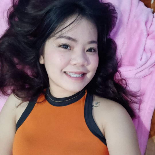 Emelyn Biong Parreño profile icon