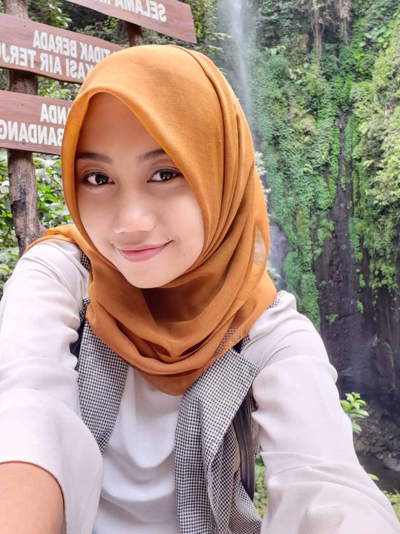Lestari Eka Febriyanti profile icon