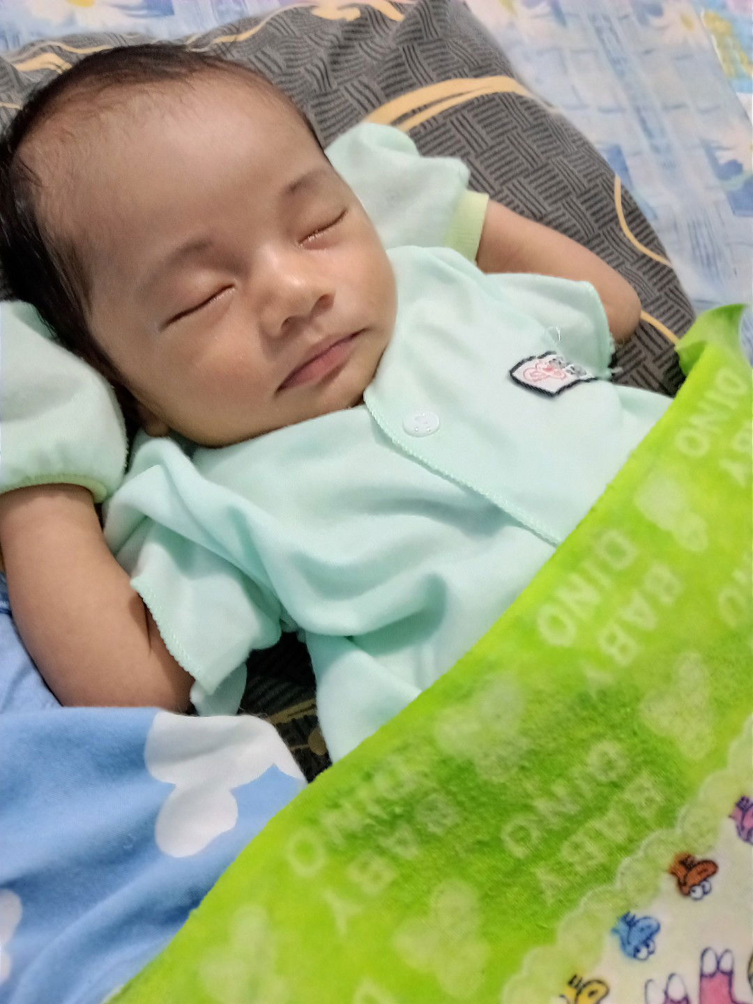 dwidayanti meytasari profile icon