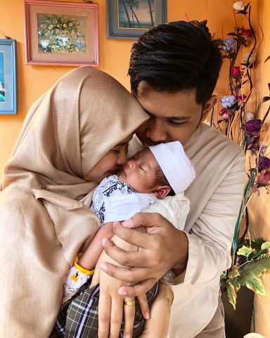 Putri Ayu Lestari profile icon