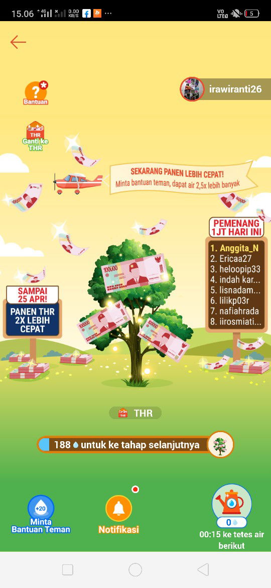 bantu siram tanaman bun.