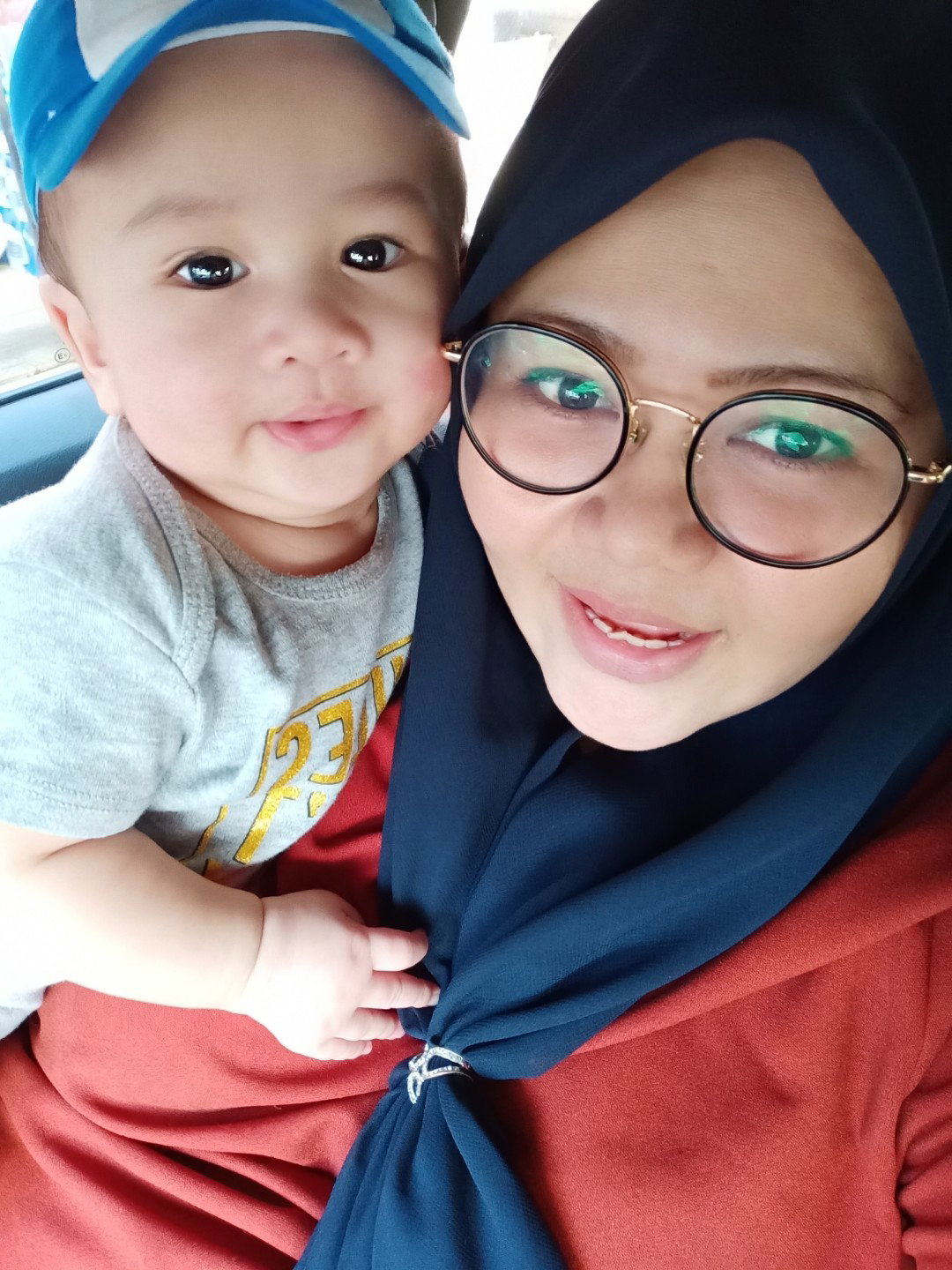 Nur Farhanim profile icon