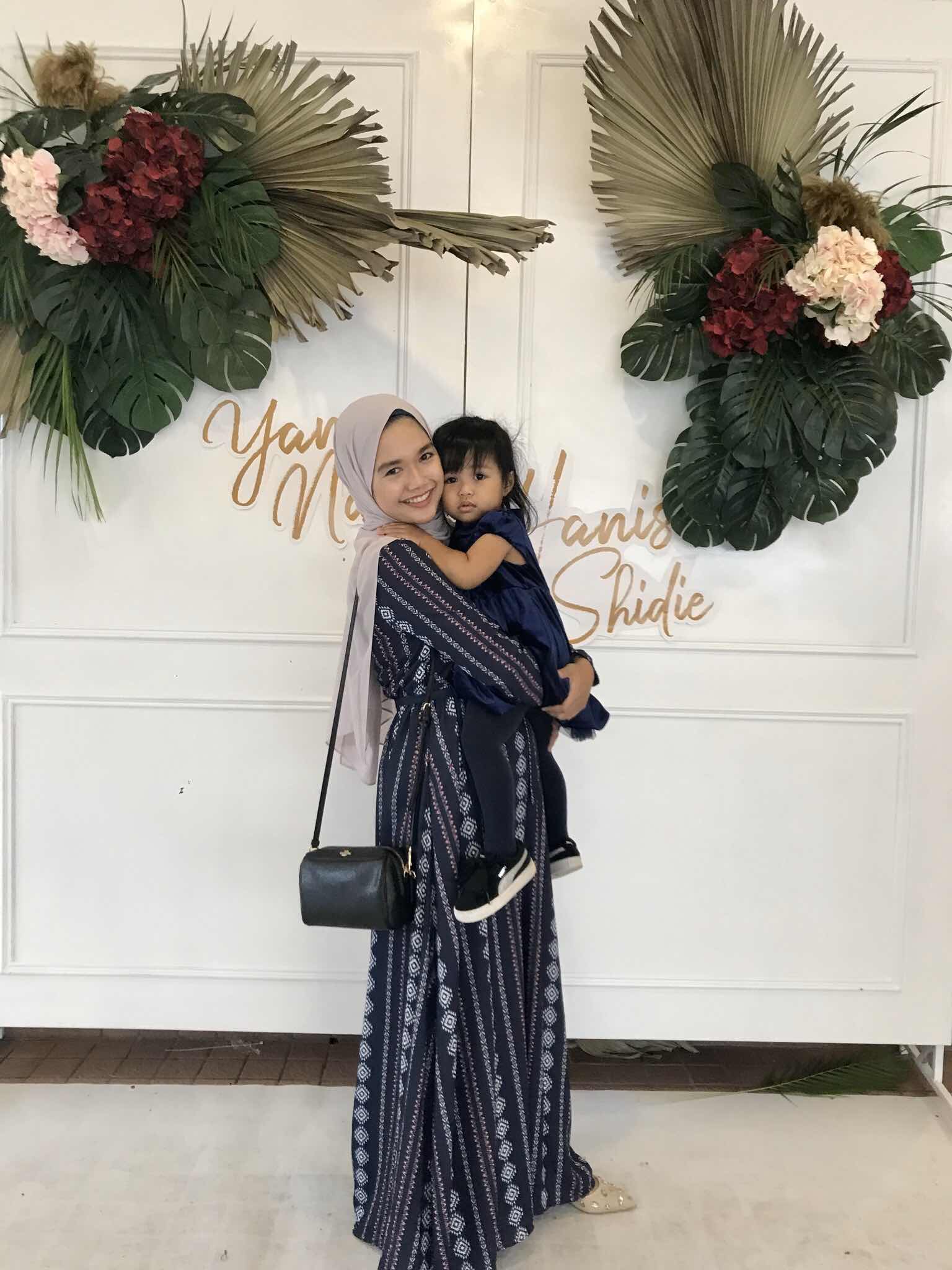 Athirah R profile icon