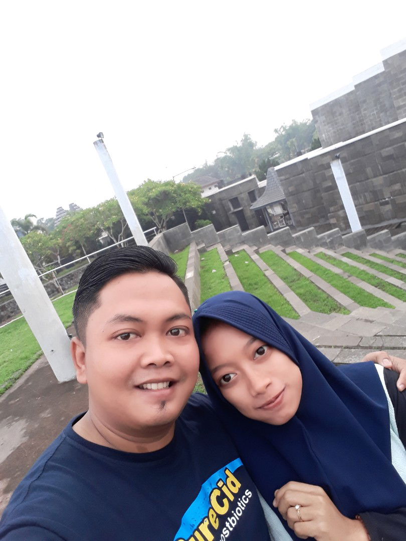 Fitri Apriliana profile icon