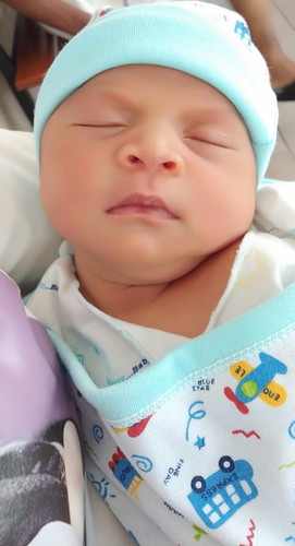 คลอดแล้วครับกำหนดคลอด 3พ.ค