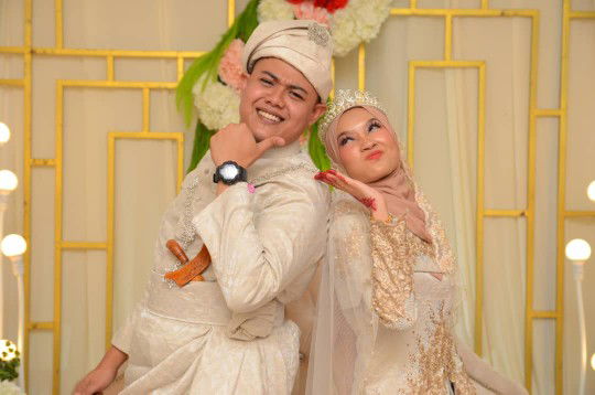 nik ezreen profile icon