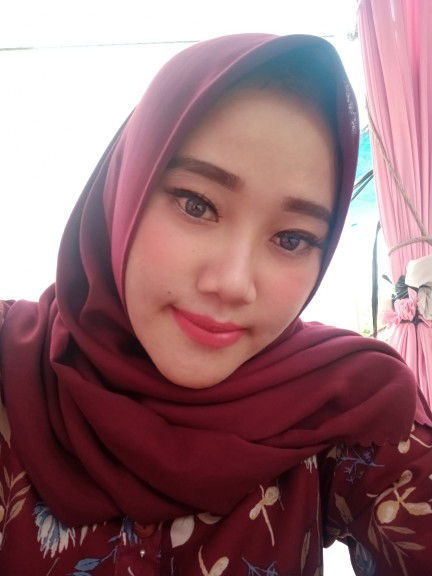 Riska Novitasari profile icon