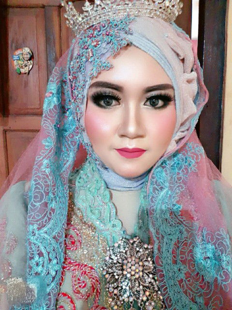 Dhesy Ny Iwan profile icon