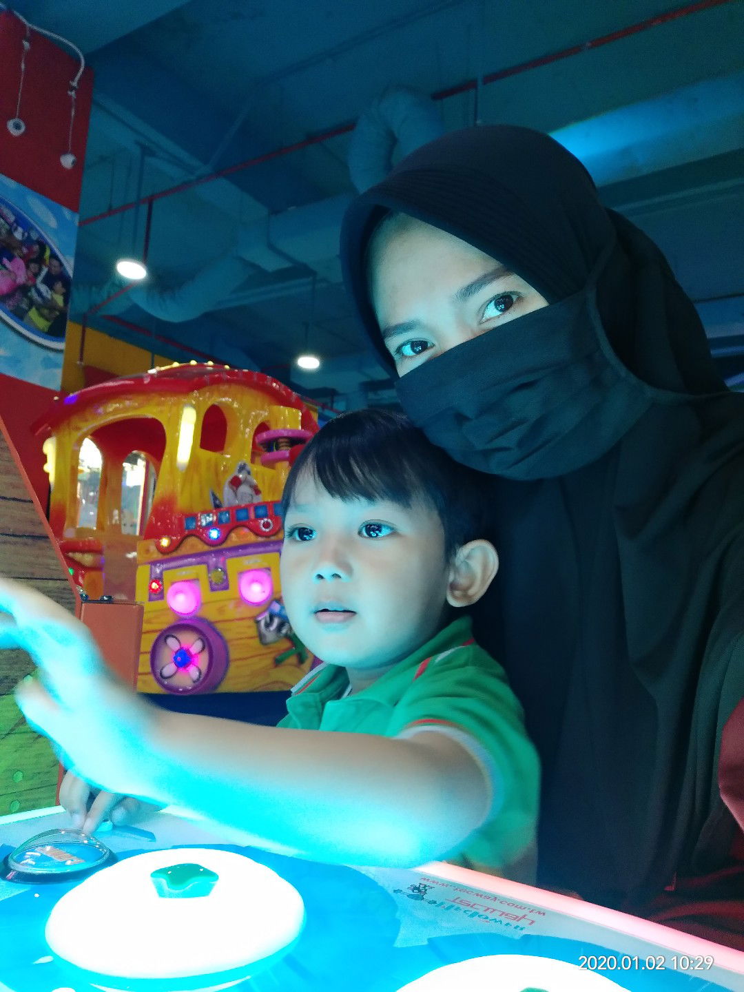 Puji Hastuti profile icon