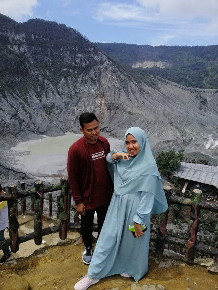 erni Azis profile icon