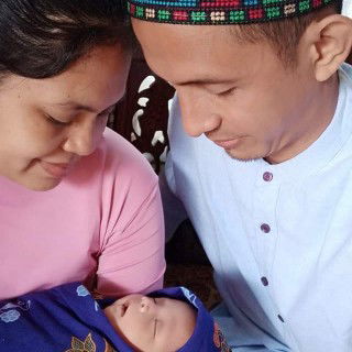 Ukhty Lolly Lonvld profile icon