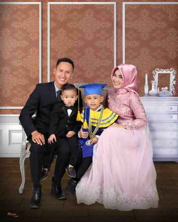 Ristia Putri profile icon