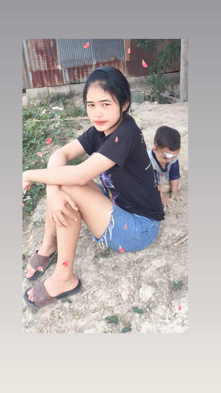 ฟ้า' ใส' profile icon