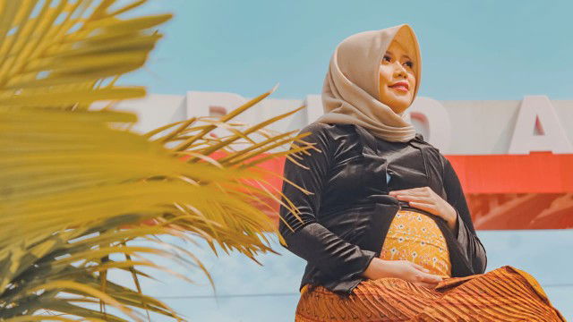 tri setyowati/pak ngatmin profile icon