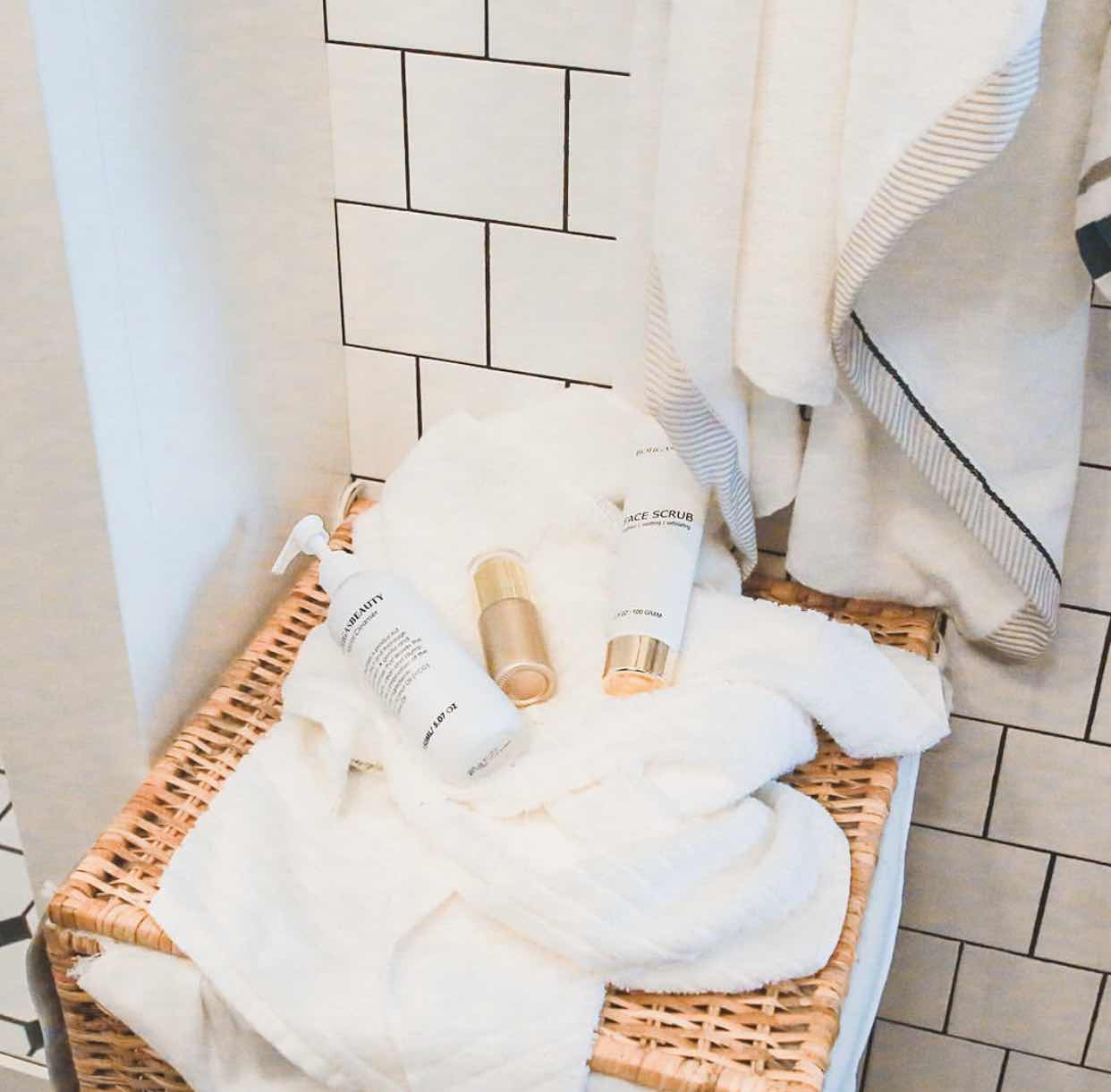 Mia Nur profile icon