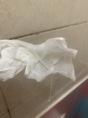 มีมูกใส
