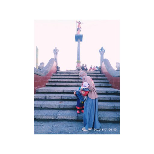 Putri Wahyu Reszkiana profile icon