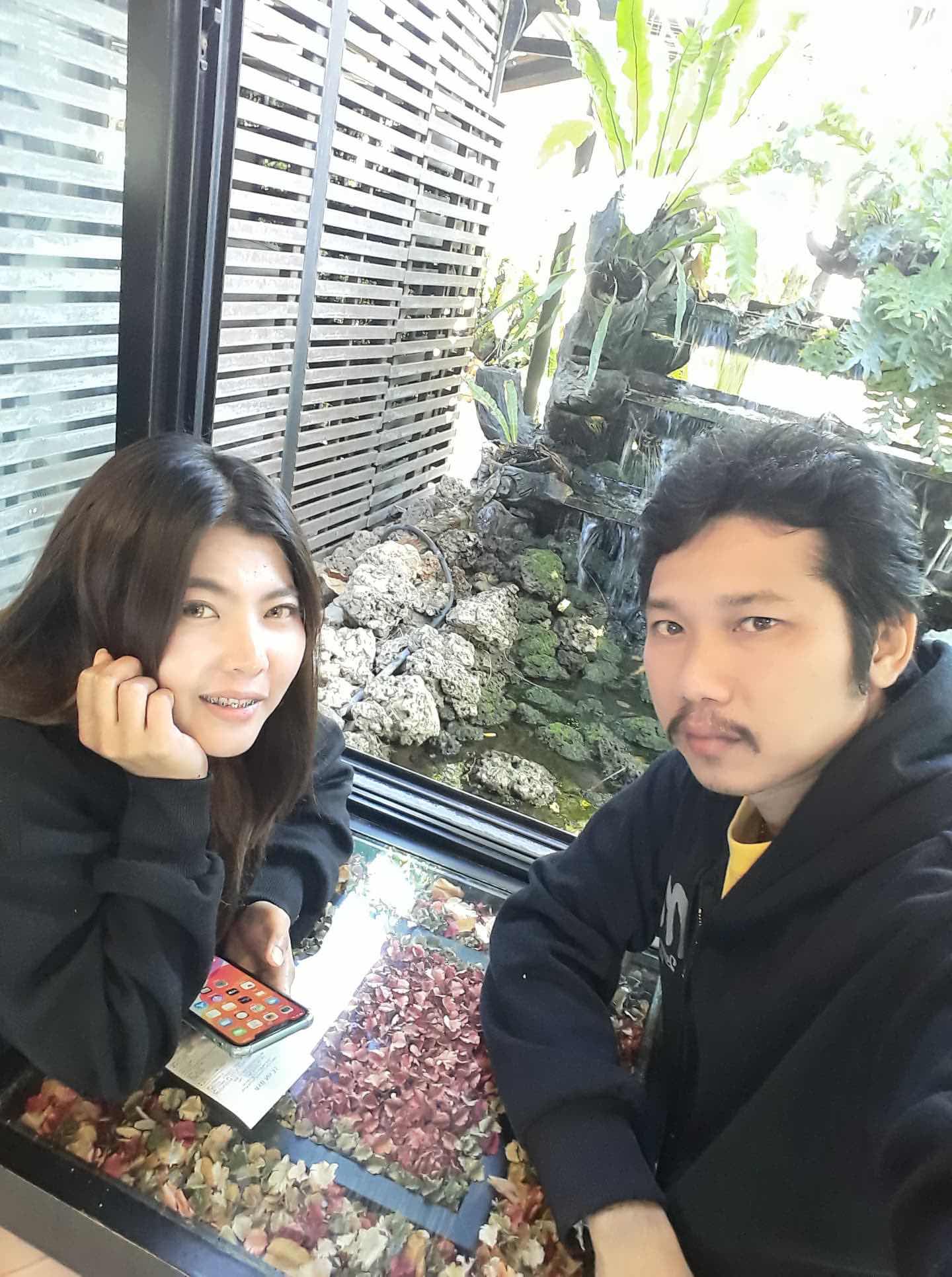 ยัยแว่น บ้าบอเบ๊อะบ๊ะ profile icon