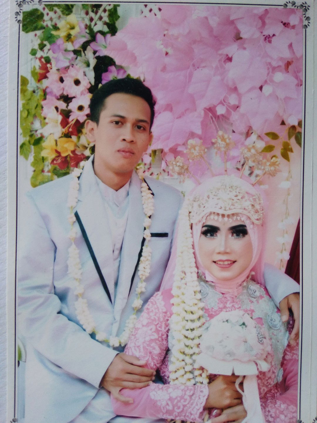 Anis Ariyanti profile icon