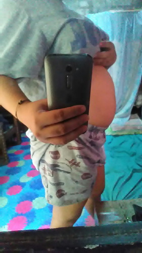 5 months pregnant