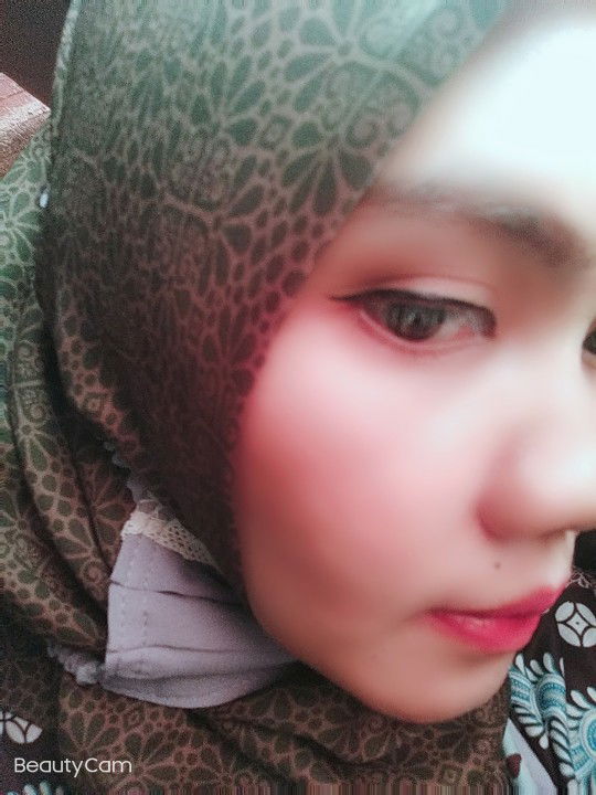 Tina Amallia profile icon