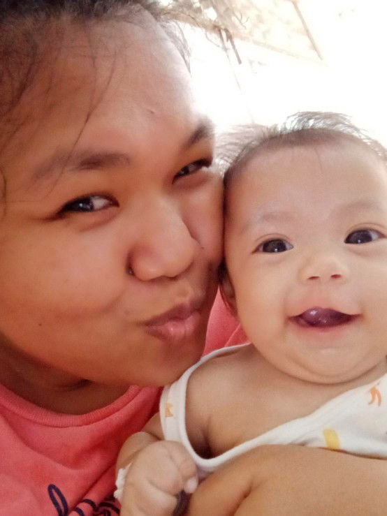 เด็กน้อยขี้เล่น