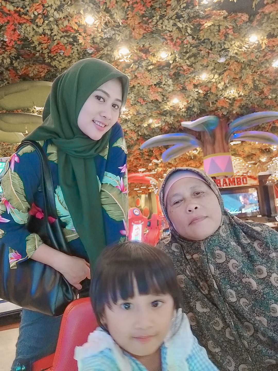 mamahku adalah sosok inspirasiku sepanjang masa