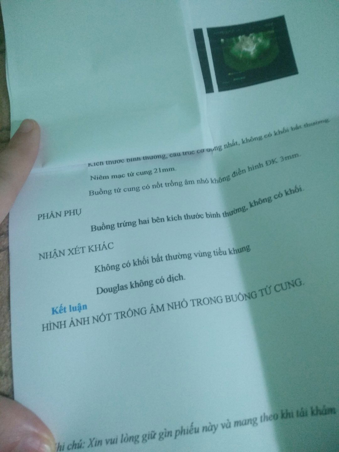 e muốn hỏi nốt trống âm đó có phải túi thai k ạ