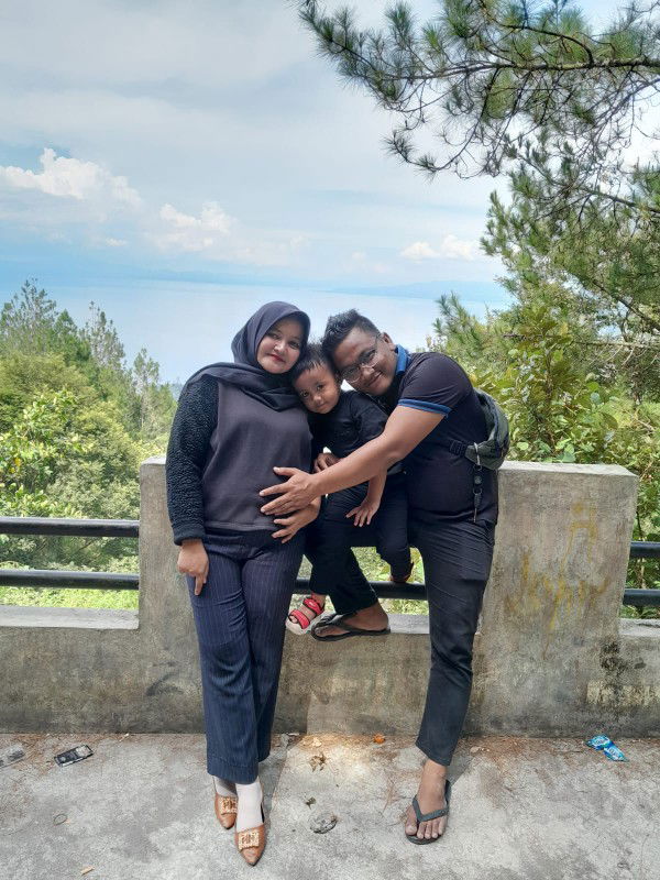 Ummi thaharani lubis profile icon