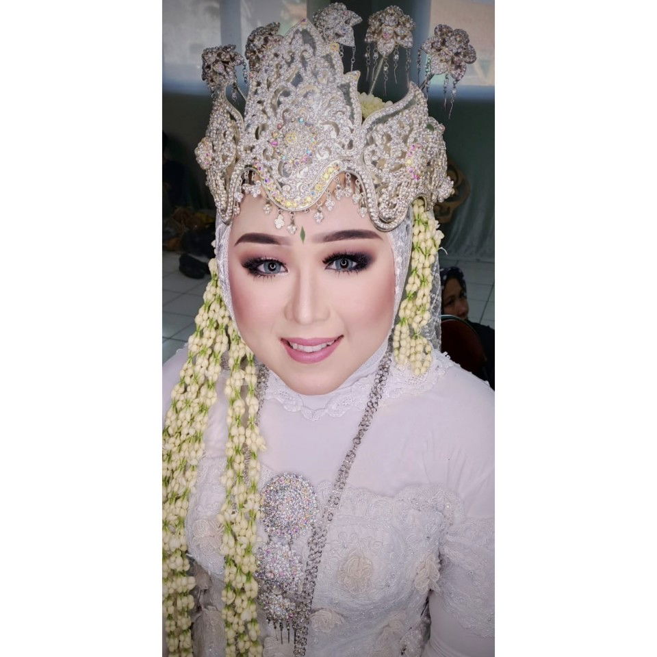 Lenna H Suzanna profile icon