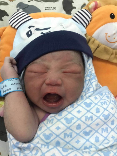 คลอดแล้วคร้า