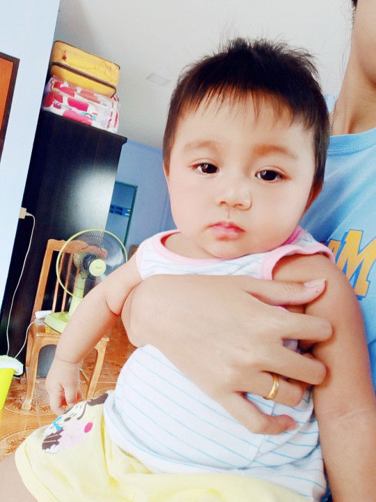 โม โม่. profile icon