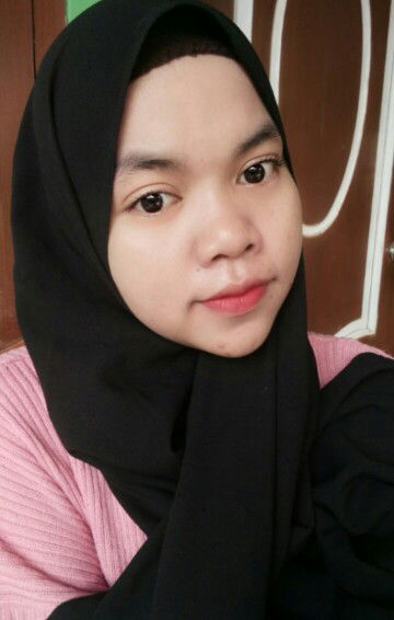 Lusyana Putri profile icon