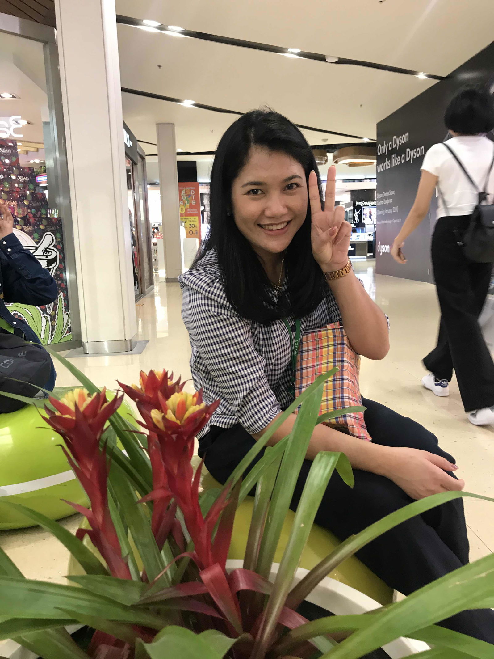 yadanuch profile icon