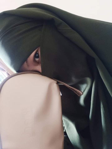 Sri Wahyuni profile icon