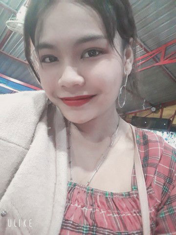 Aom Aom profile icon