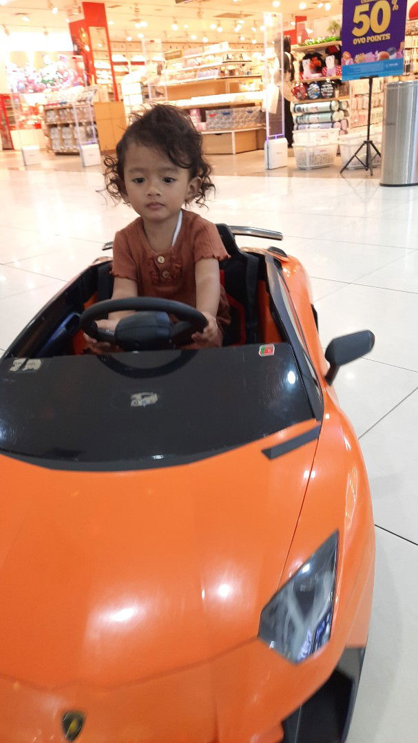 juwita rizkiana profile icon