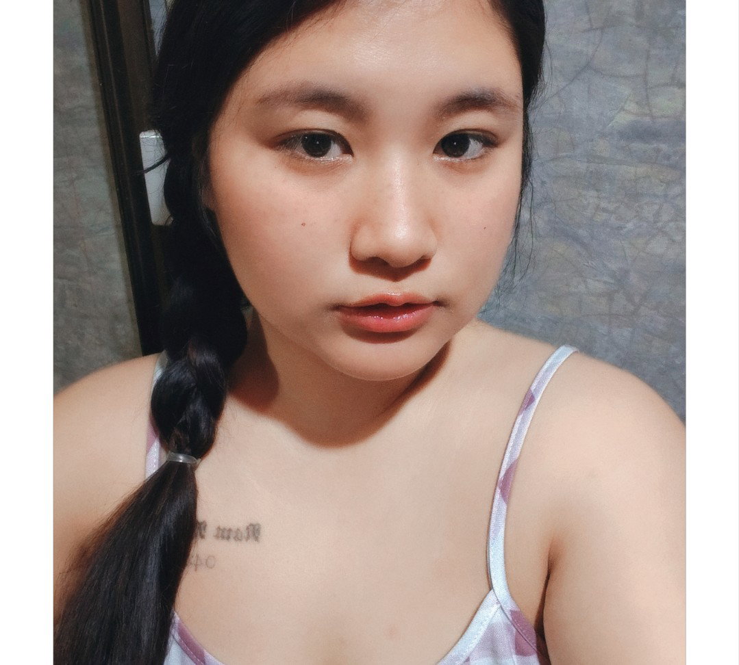 NUTCHAYA👾 profile icon