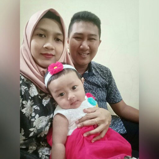 Dheny Aqidatul Izza profile icon