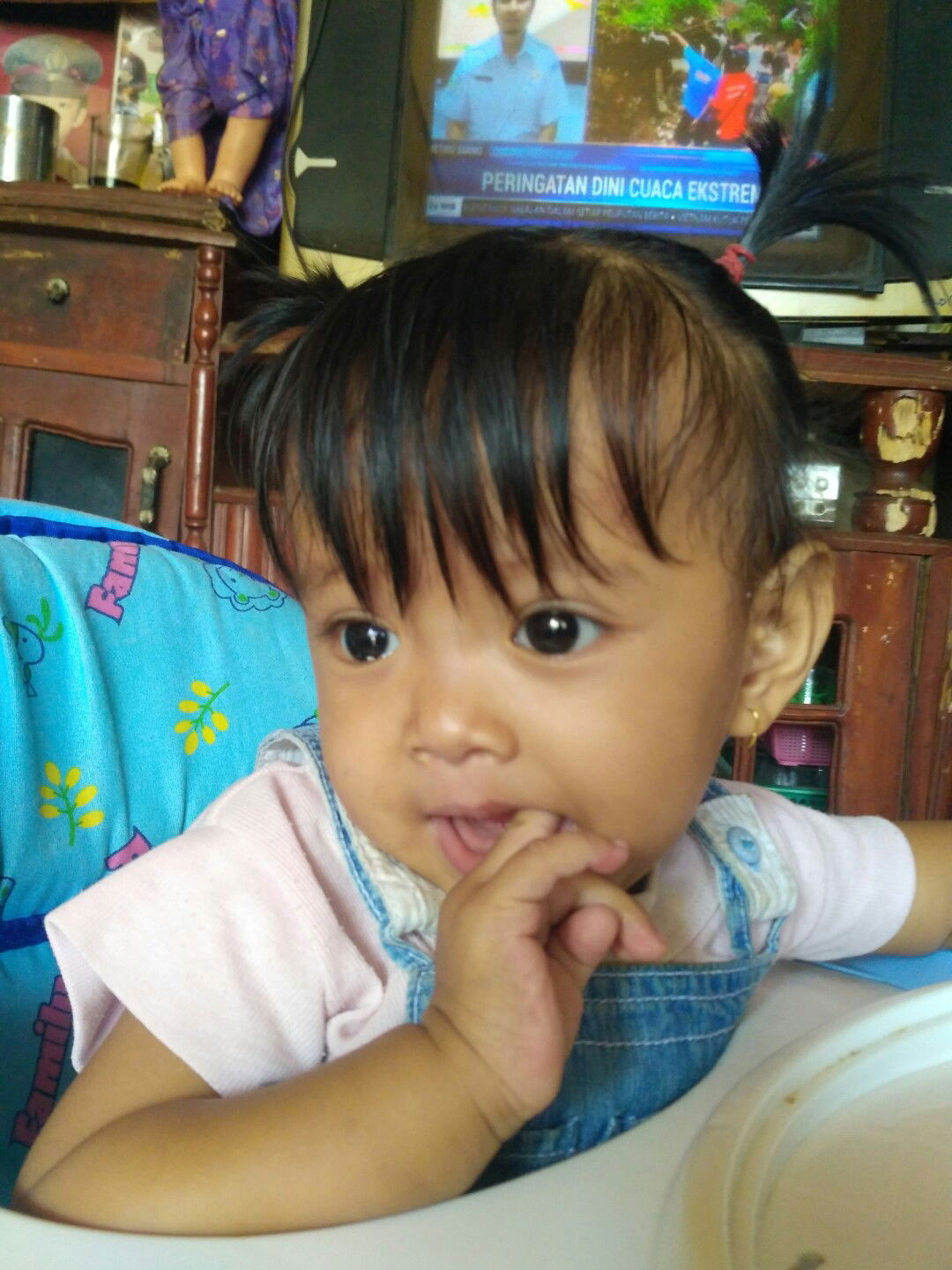 rindi antika profile icon