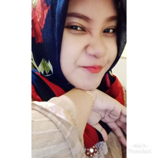 nur hidayati profile icon