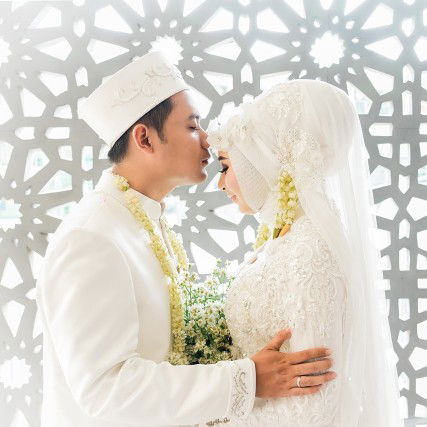 Bayu Nur Cahyani profile icon