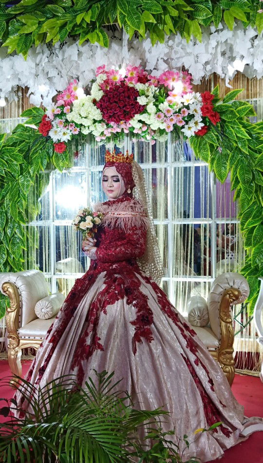 reza revita retno sari profile icon