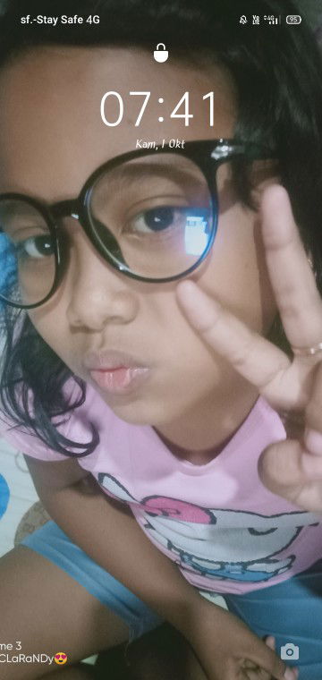 Chlariza Solo profile icon