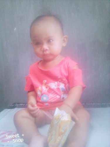 bkt kYa pag one year old palang anak ko hndi pa naglalakad